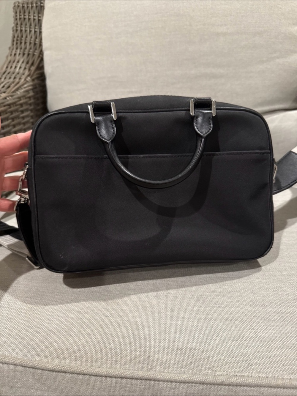 MICHAEL KORS ELLIOT BLACK SMALL UTILITY CAMERA CROSSBODY BAG MSRP $358 - Picture 5 of 11